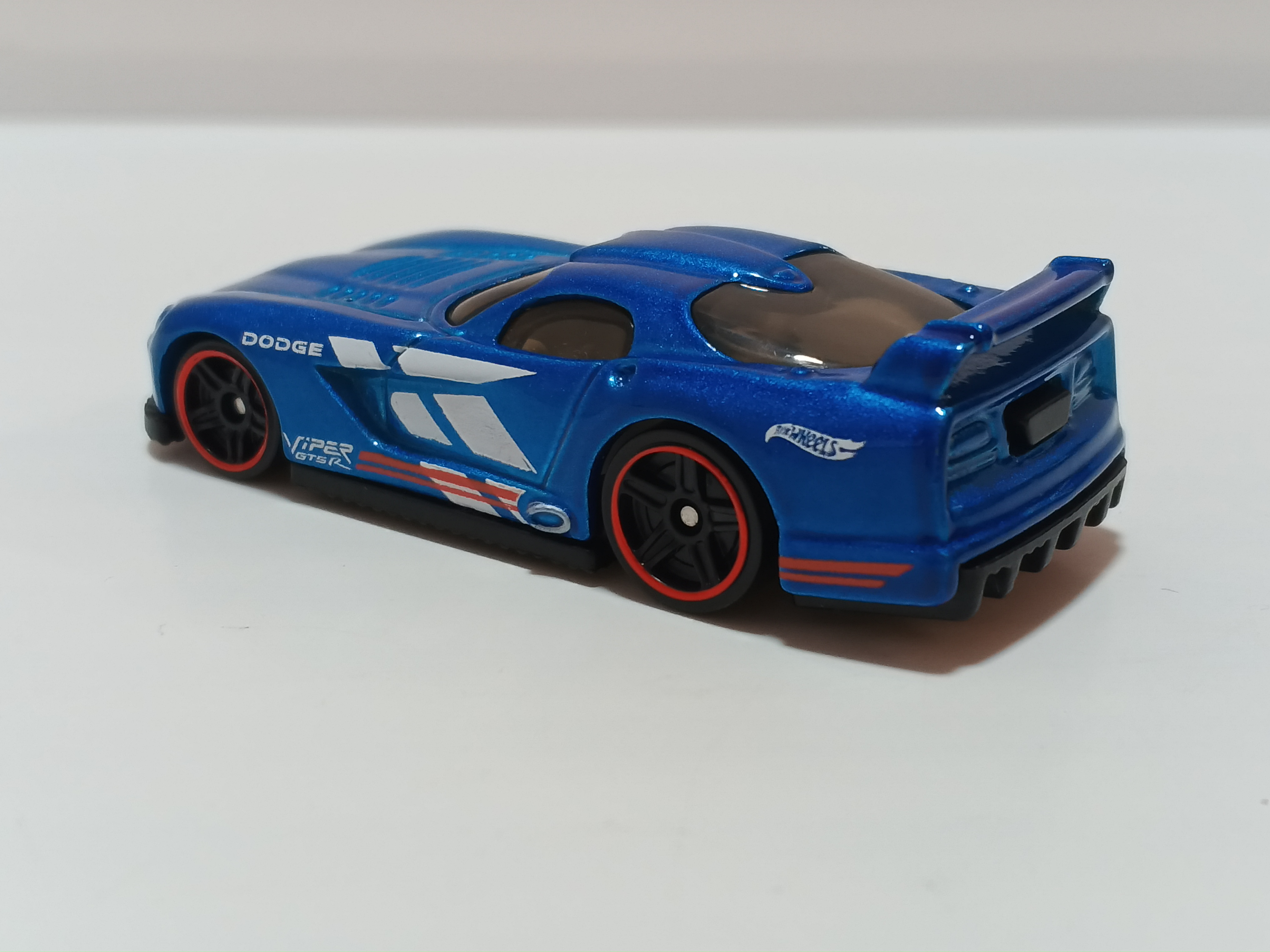 Hot Wheels - Dodge Viper GTS-R
