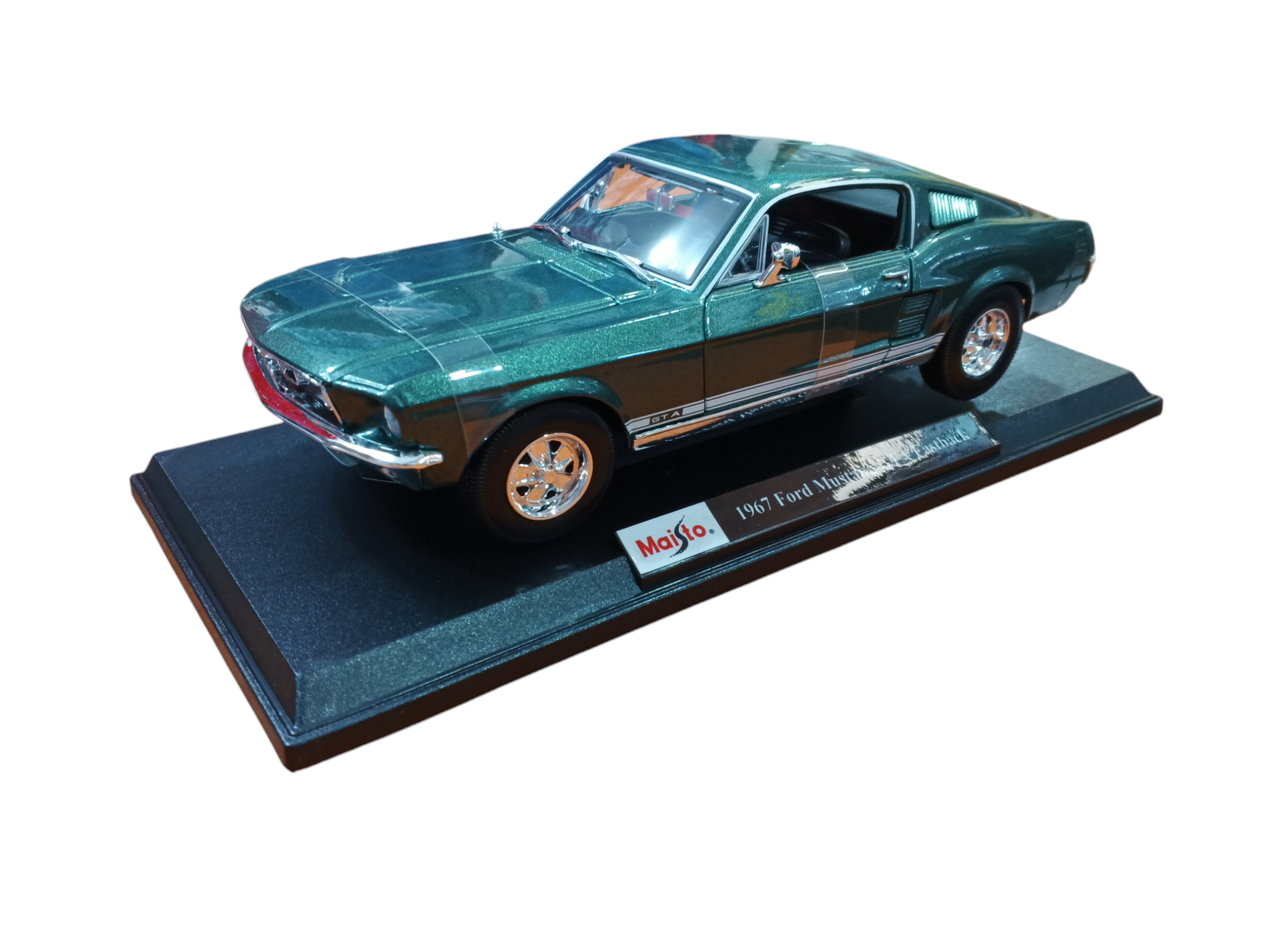 1967 Ford Mustang GTA Fastback - Maisto - Escala 1/18