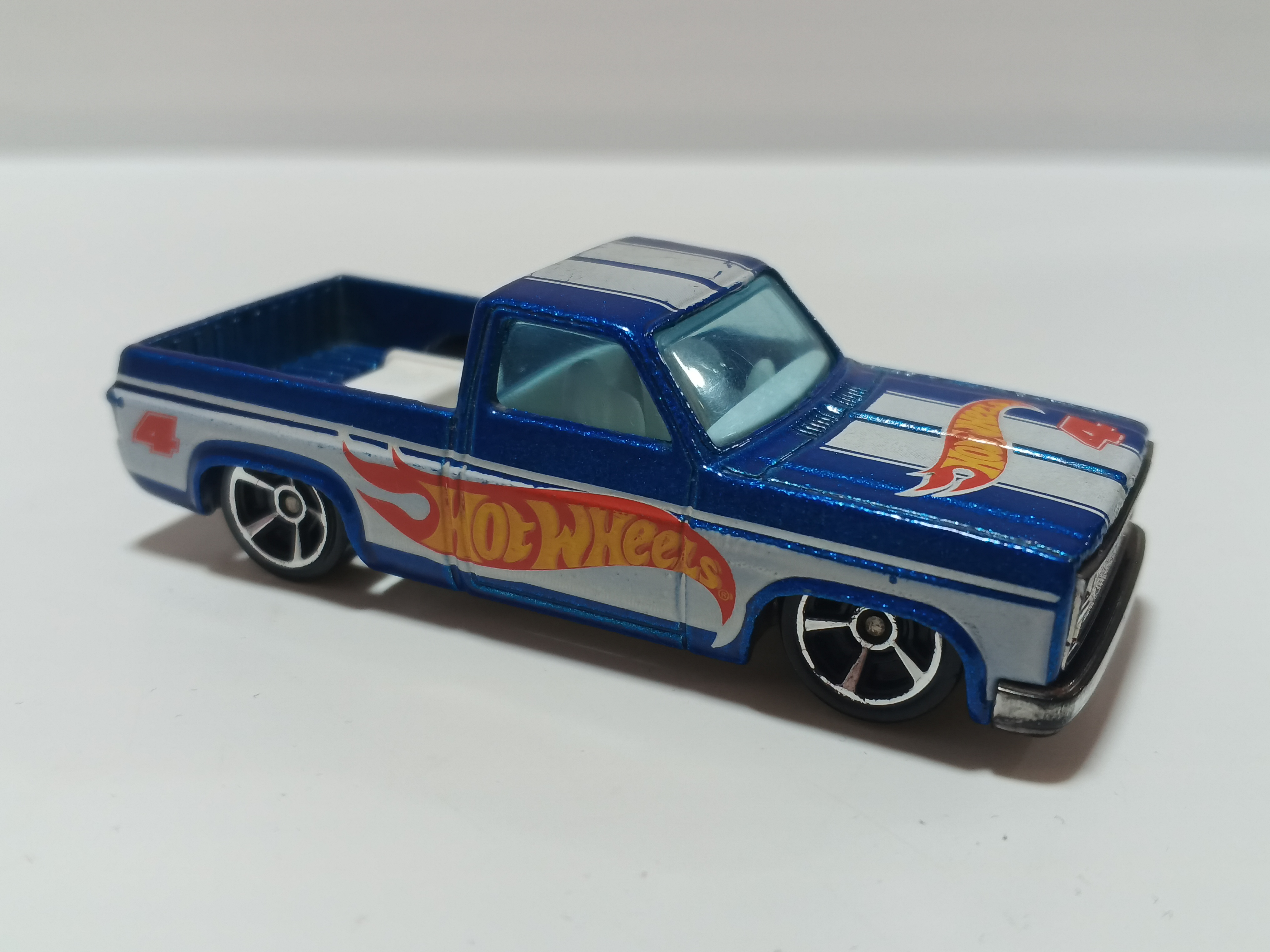 Hot Wheels - ´83 Chevy Silverado