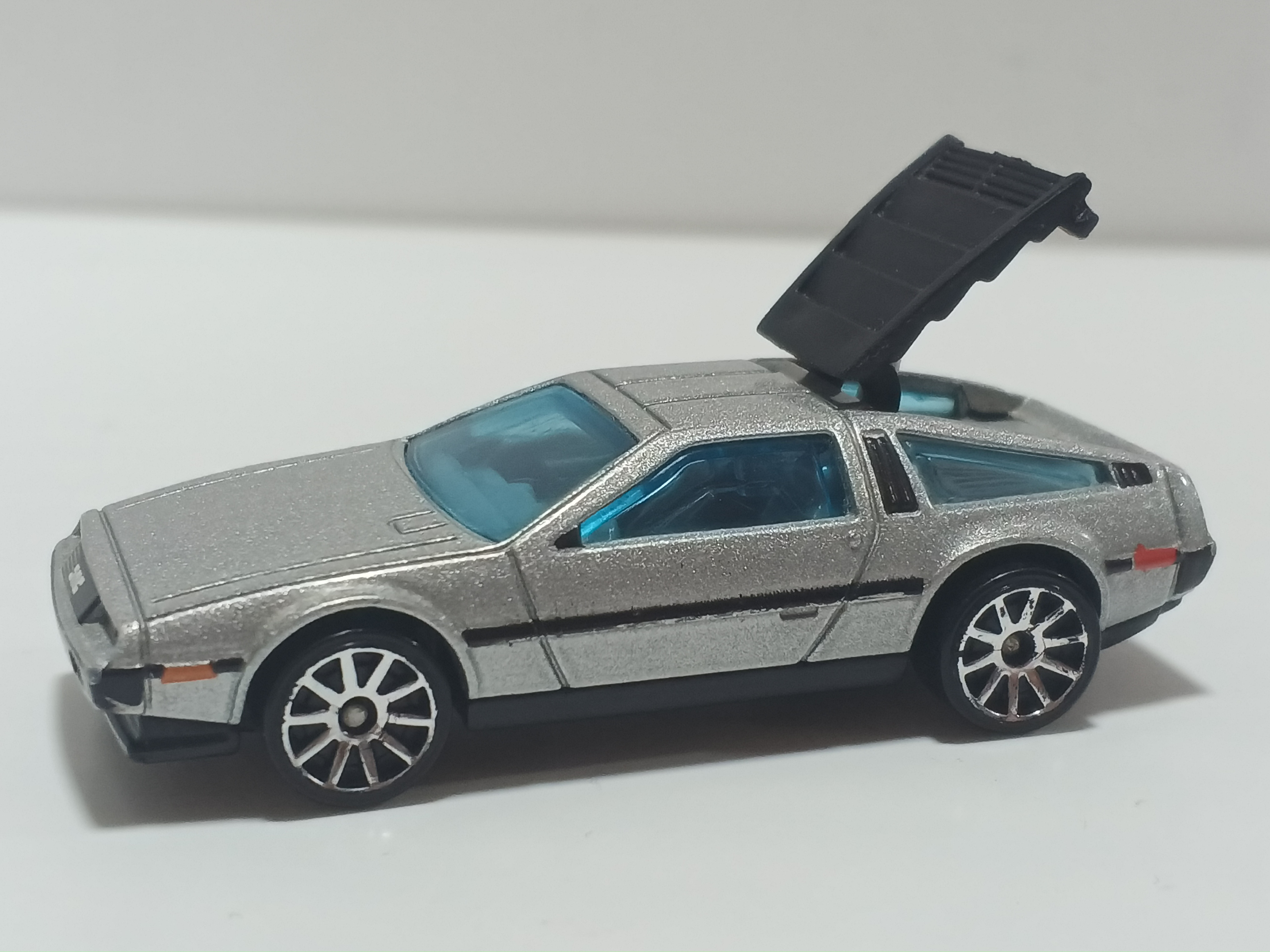 Vendido - Hot Wheels - DMC Delorean