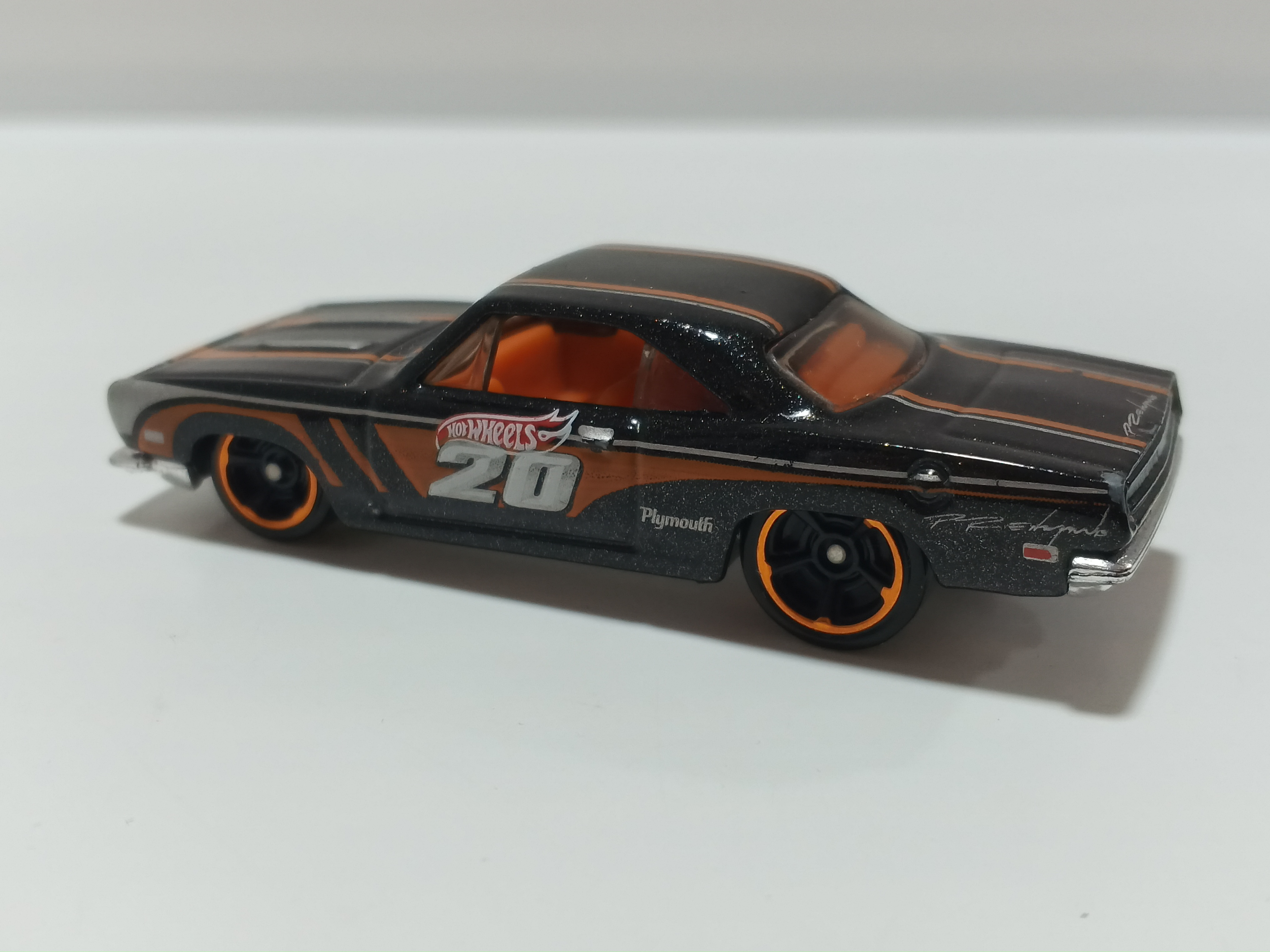 Hot Wheels - '68 Plymouth Barracuda Formula S