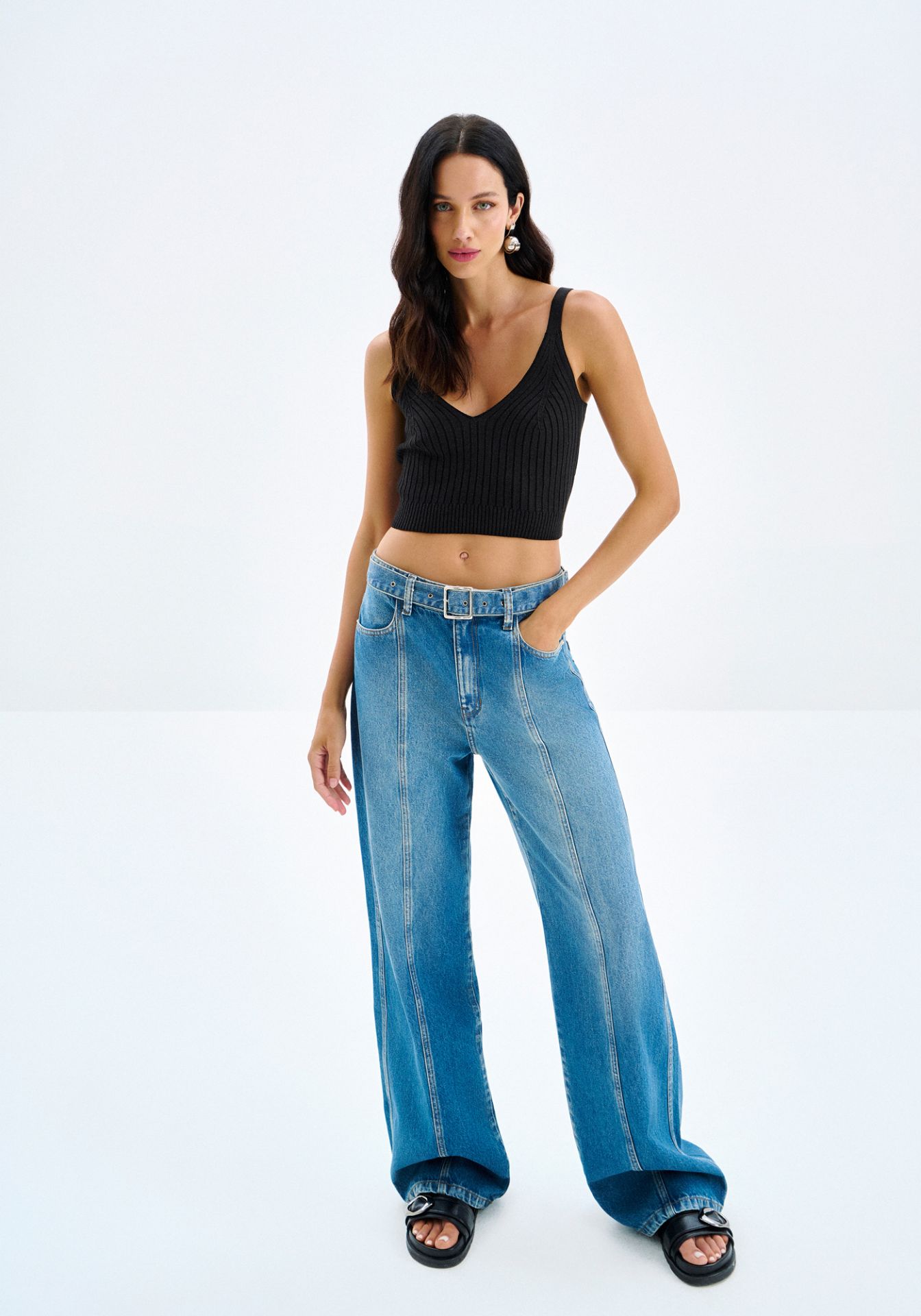 Top Cropped de Punto Acanalado con Escote en V
