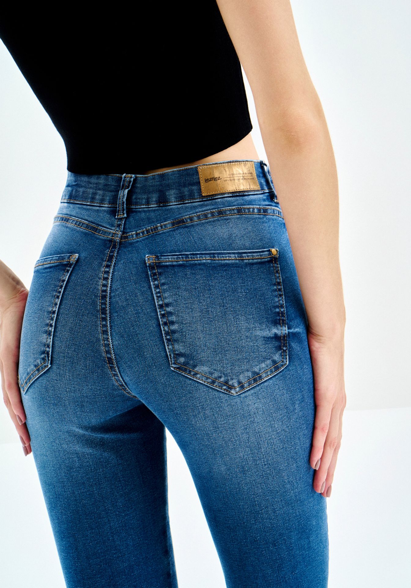 Jean Flare Boot Cut de Cintura Alta con Tecnología Shaping