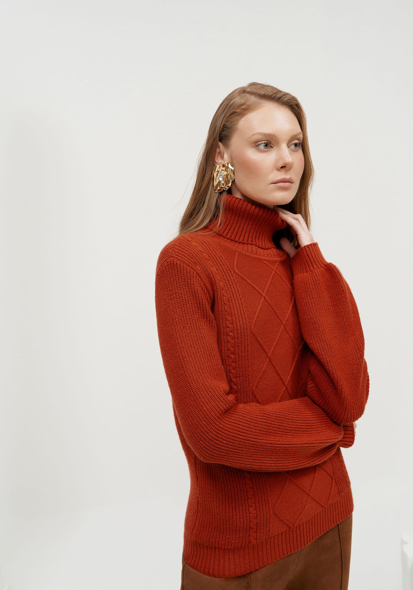 Suéter Cuello Alto Mujer