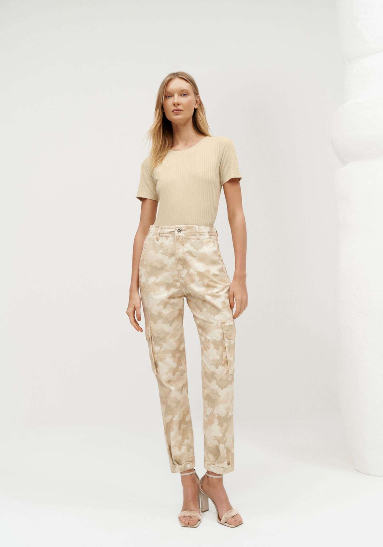 Blusa Cropped Acanalada Mujer