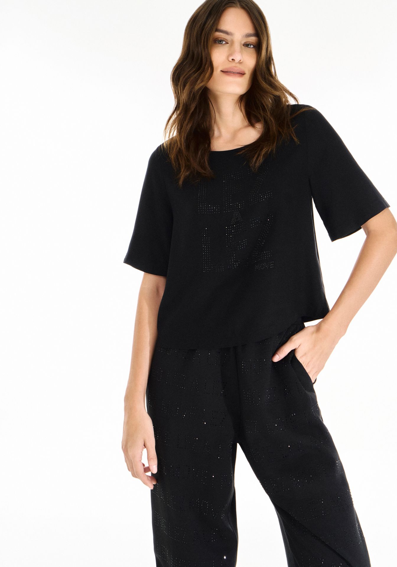 Blusa oversized de viscosa con strass negro