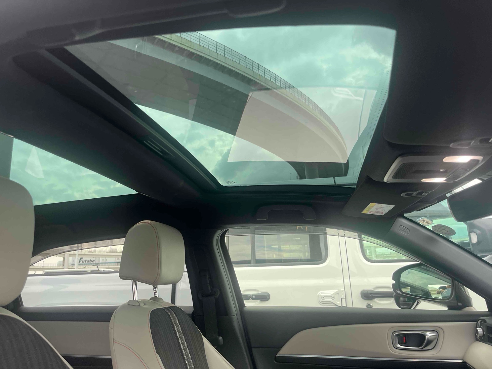 HONDA VEZEL HYBRID E:HEV PLAY