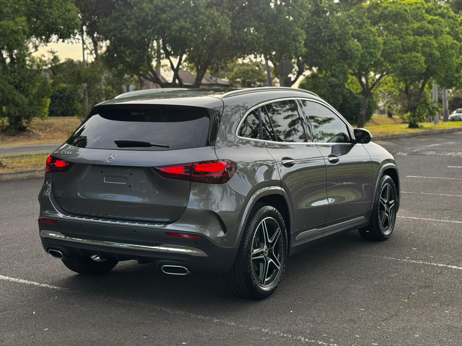 Mercedes-Benz GLA200 AMG LINE 2025