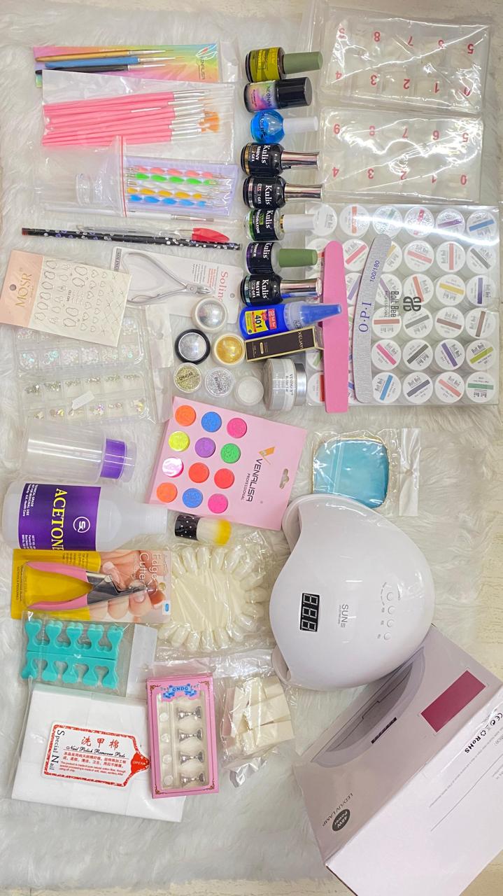 Beginner nail art kit 