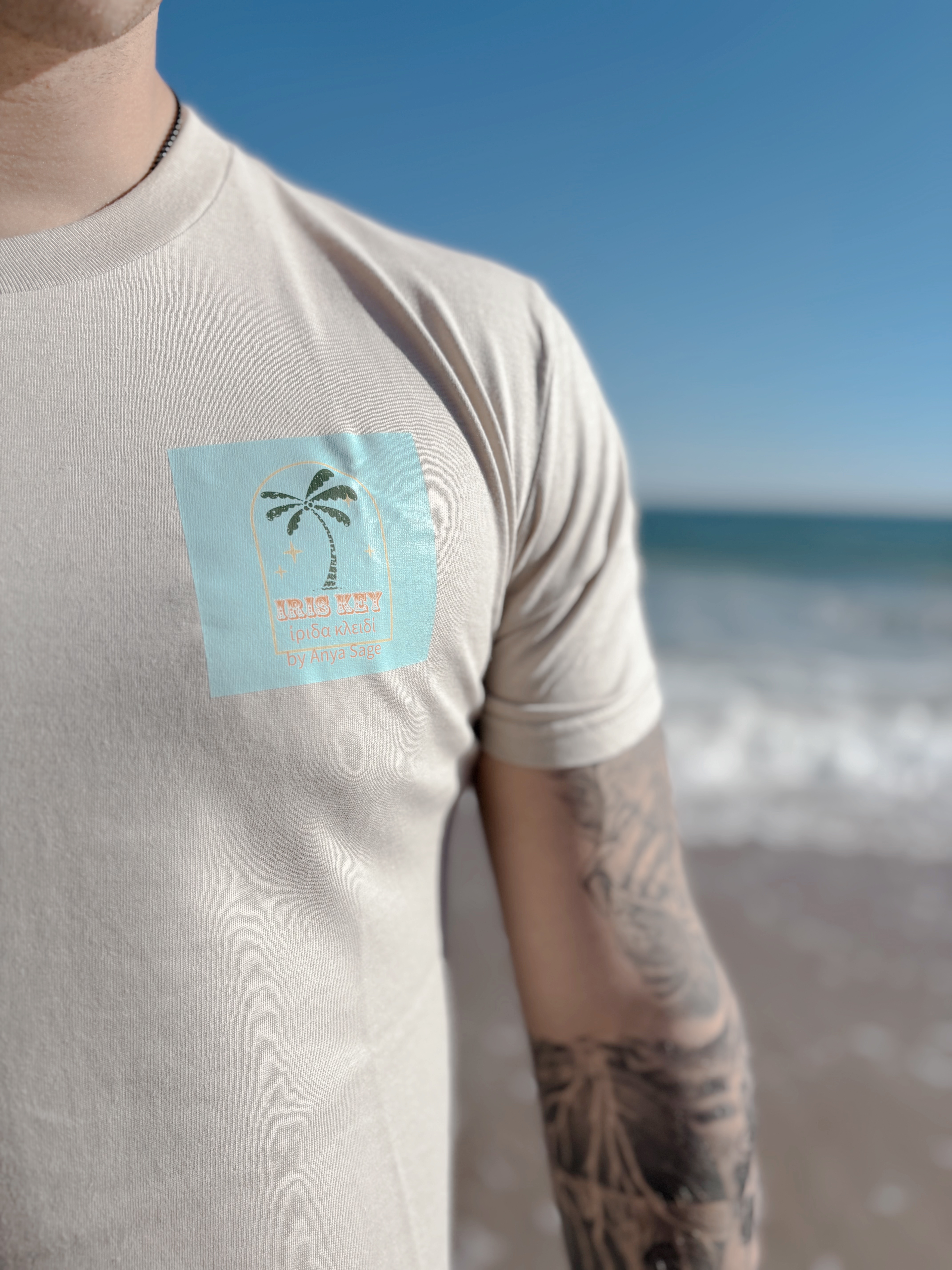 Iris Key Surfer boy T-shirt