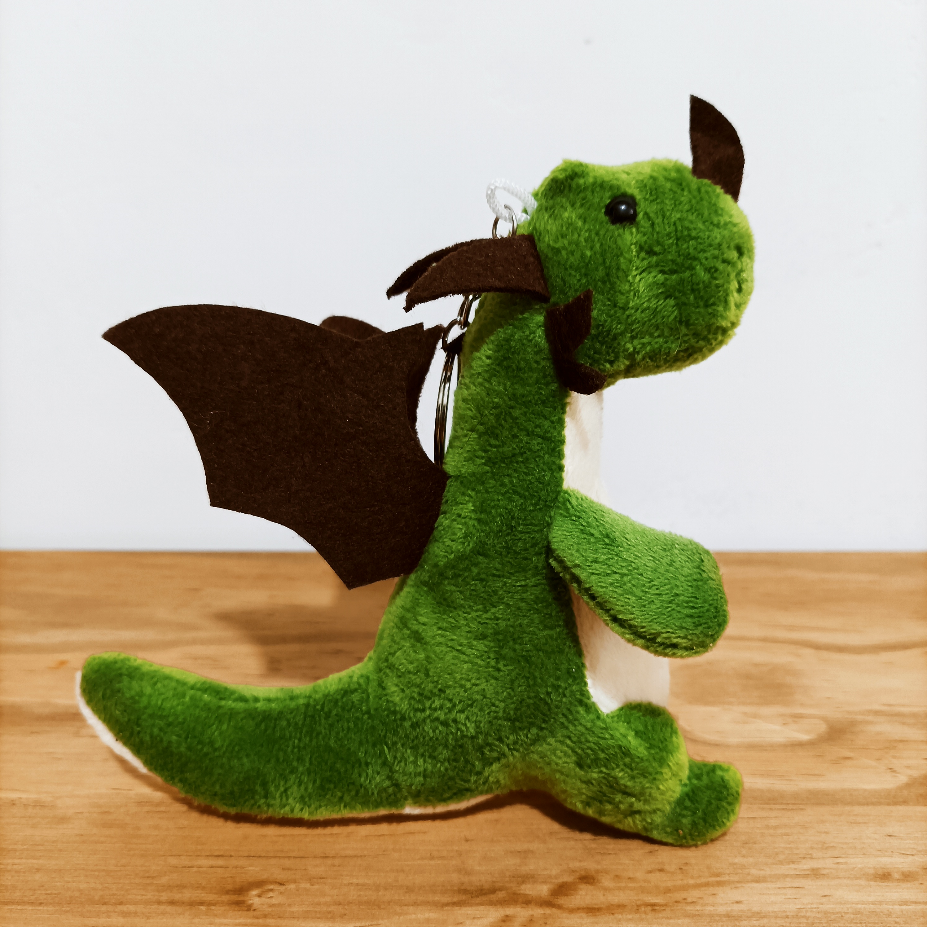 Chaveiro Dragão de Pelúcia