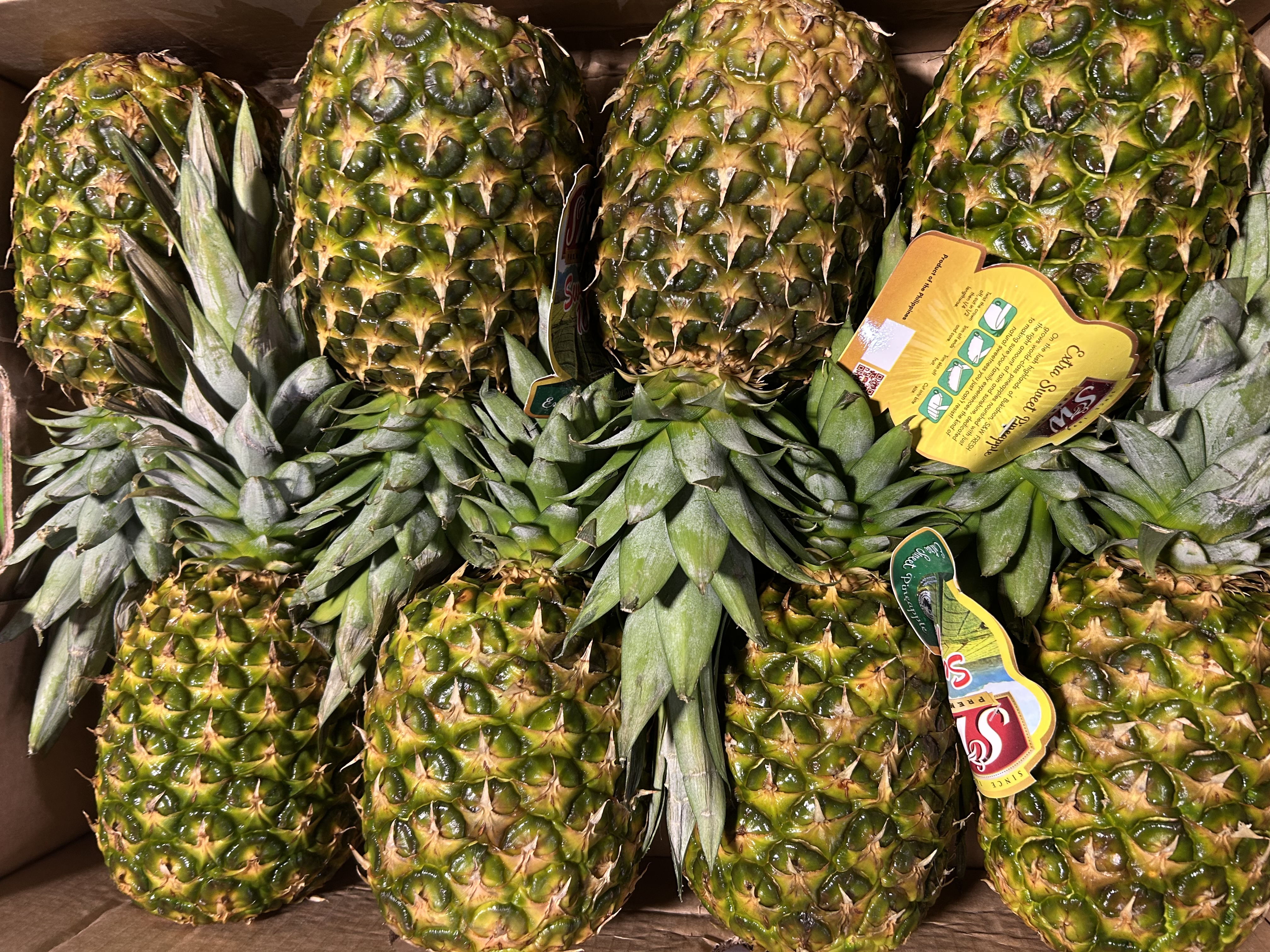 Fresh Pineapples 1 Piece 