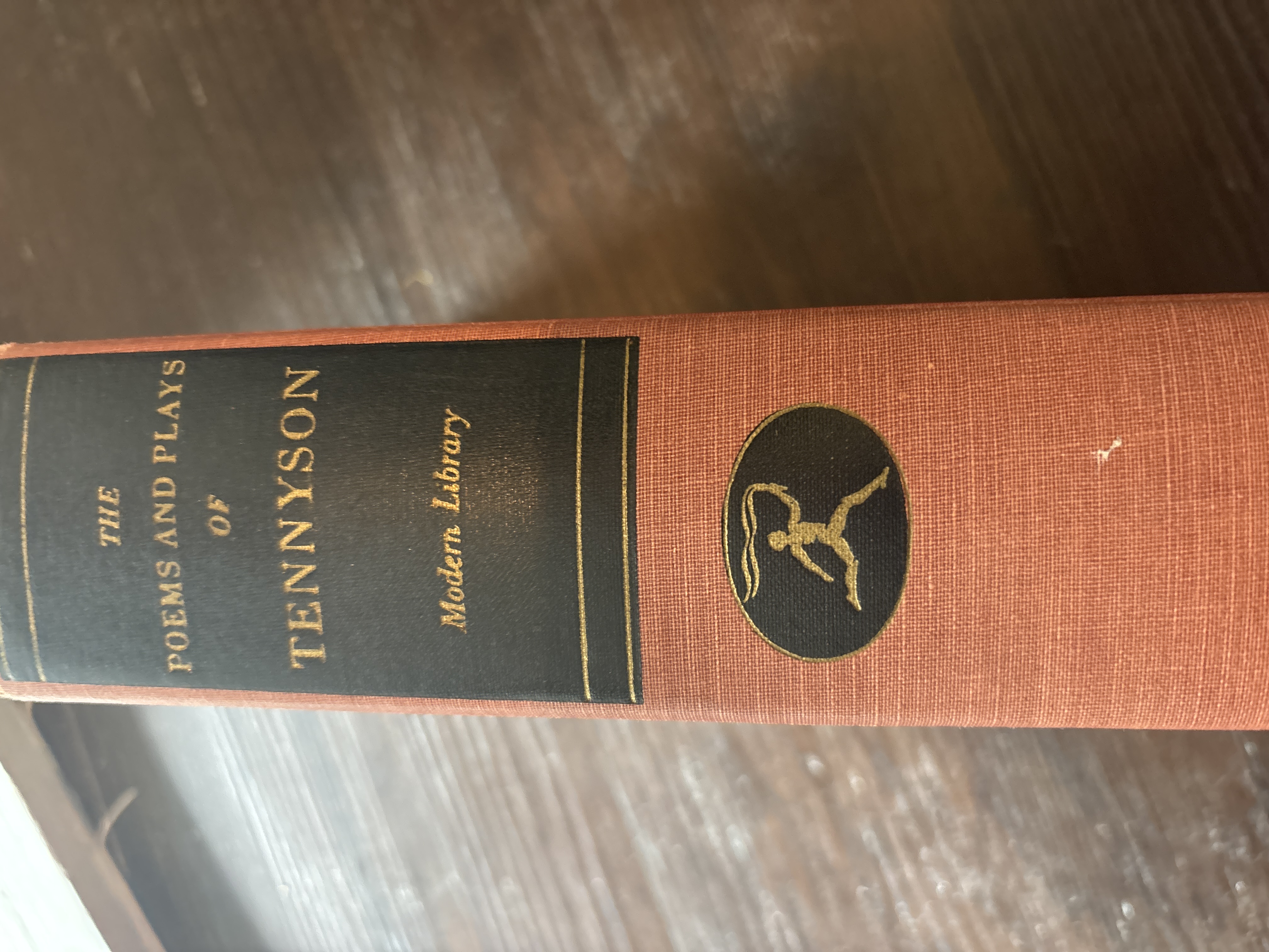 The Poems and Plays of Tennyson