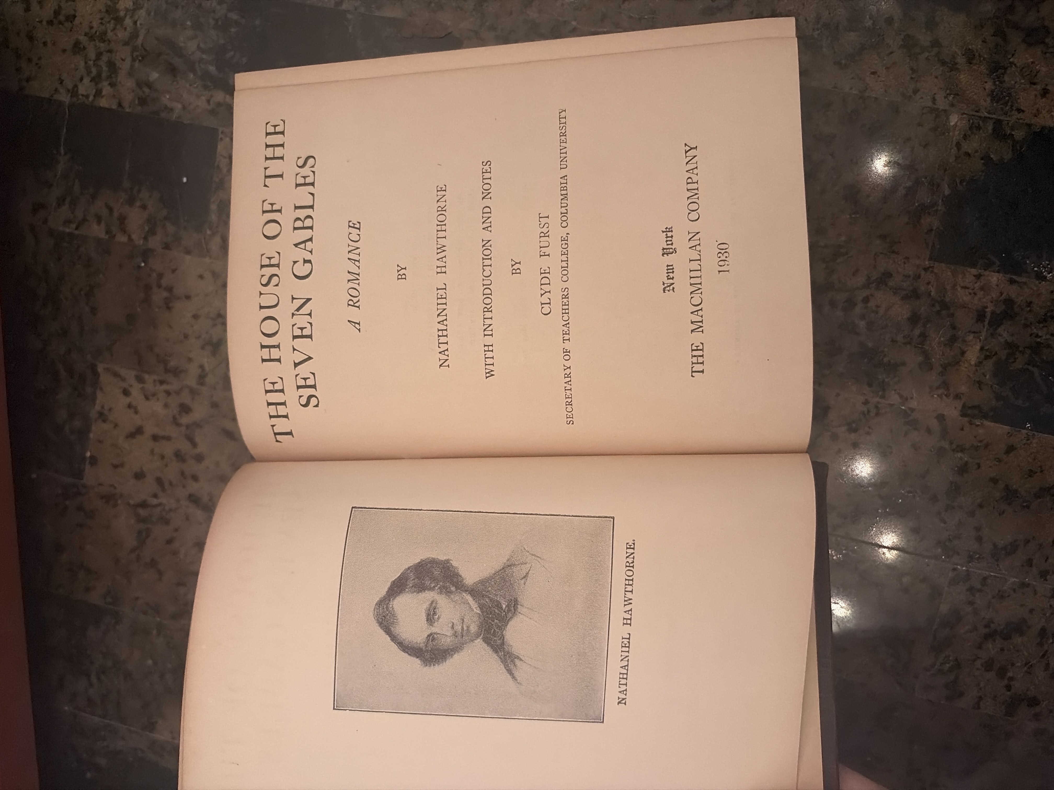 The House of the Seven Gables (1909 Edition)