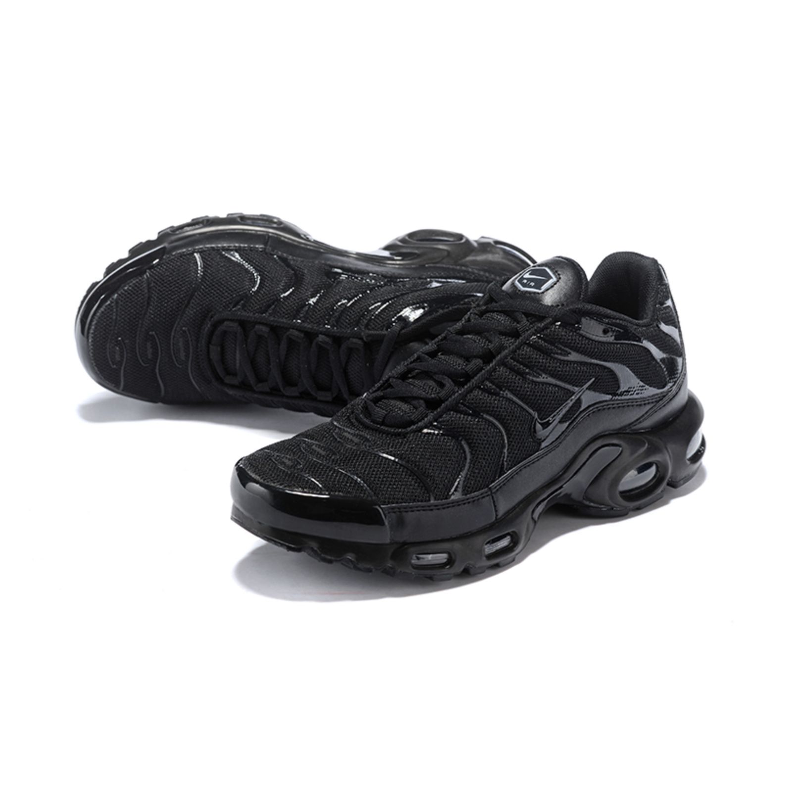 Nike Air Max TN Plus "Triple Black"