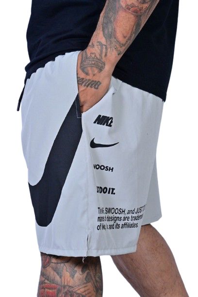 Bermuda Tactel Nike "com escrita"