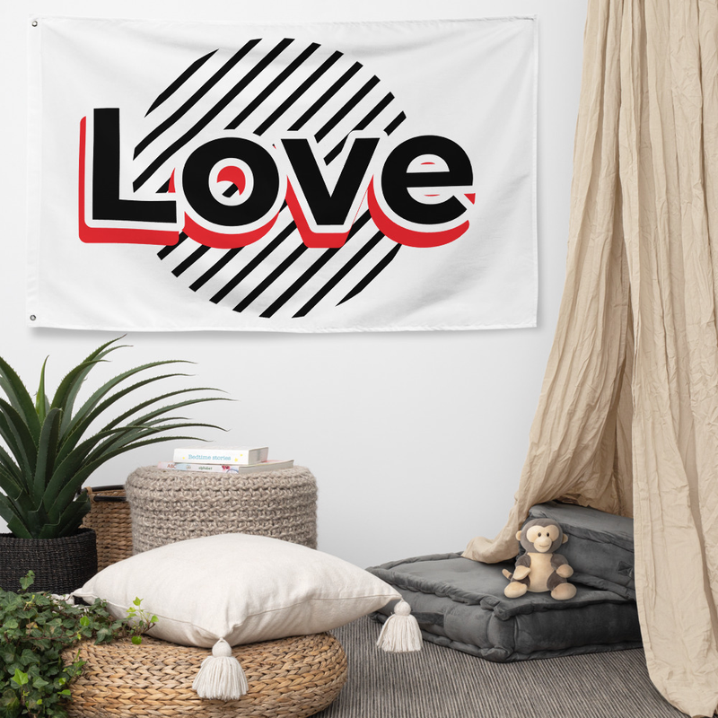 Bandeira Decorativa 'Love'
