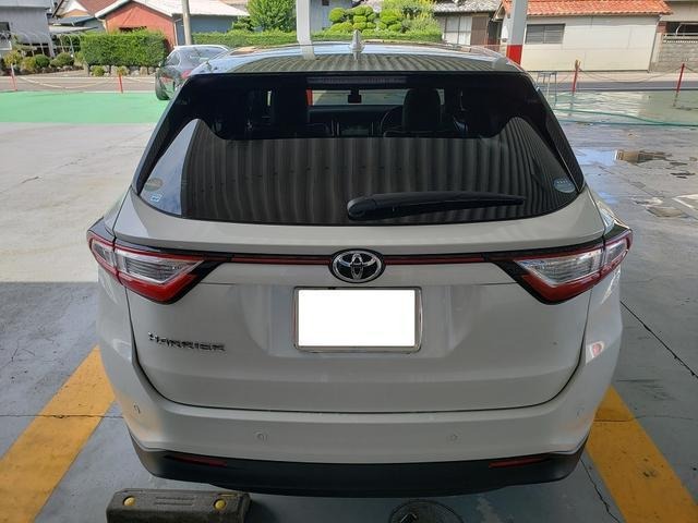 TOYOTA HARRIER PREMIUM 2017