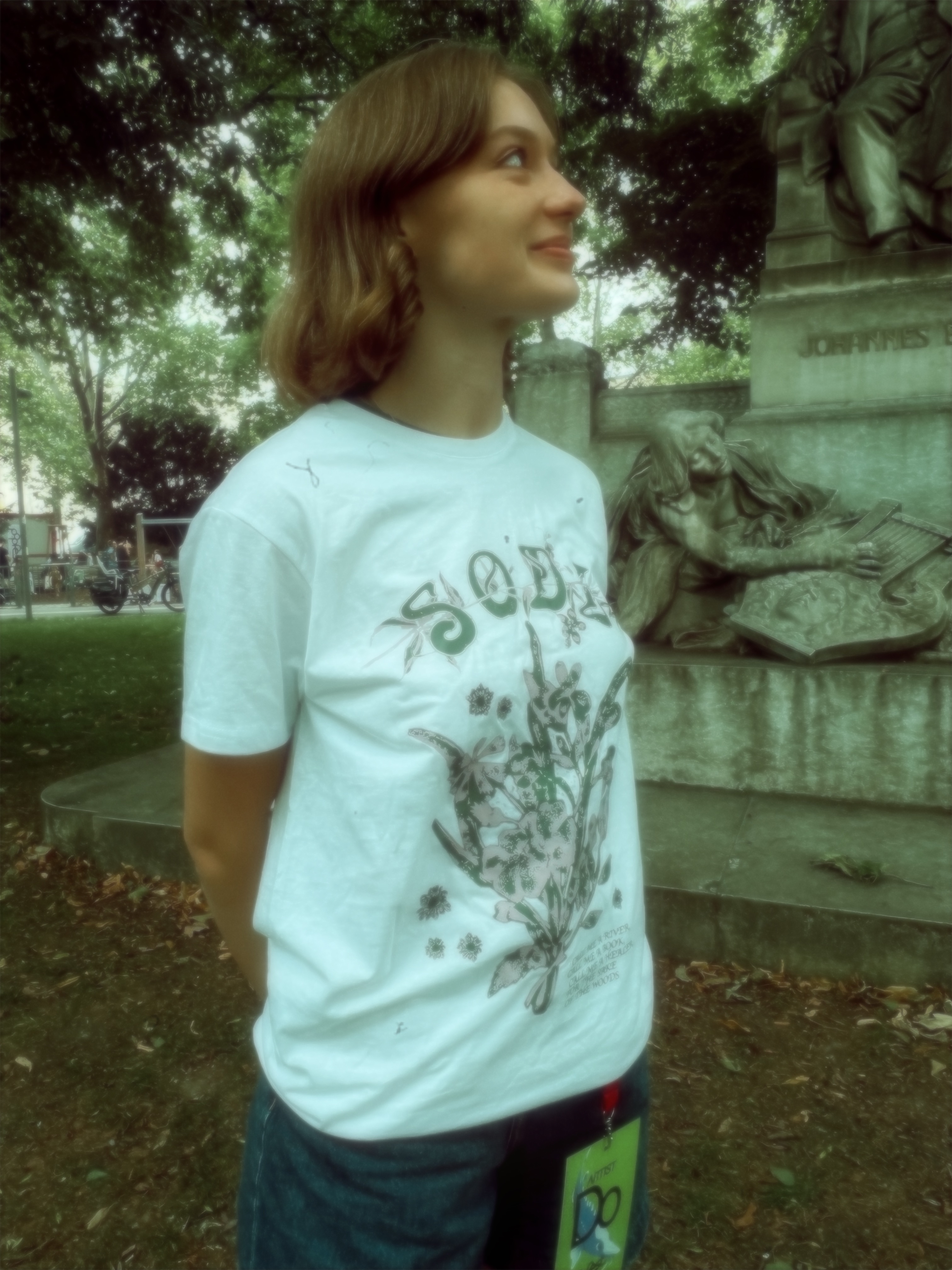 T-Shirt  ⋆.ೃ࿔ flowers ⋆.ೃ࿔ white