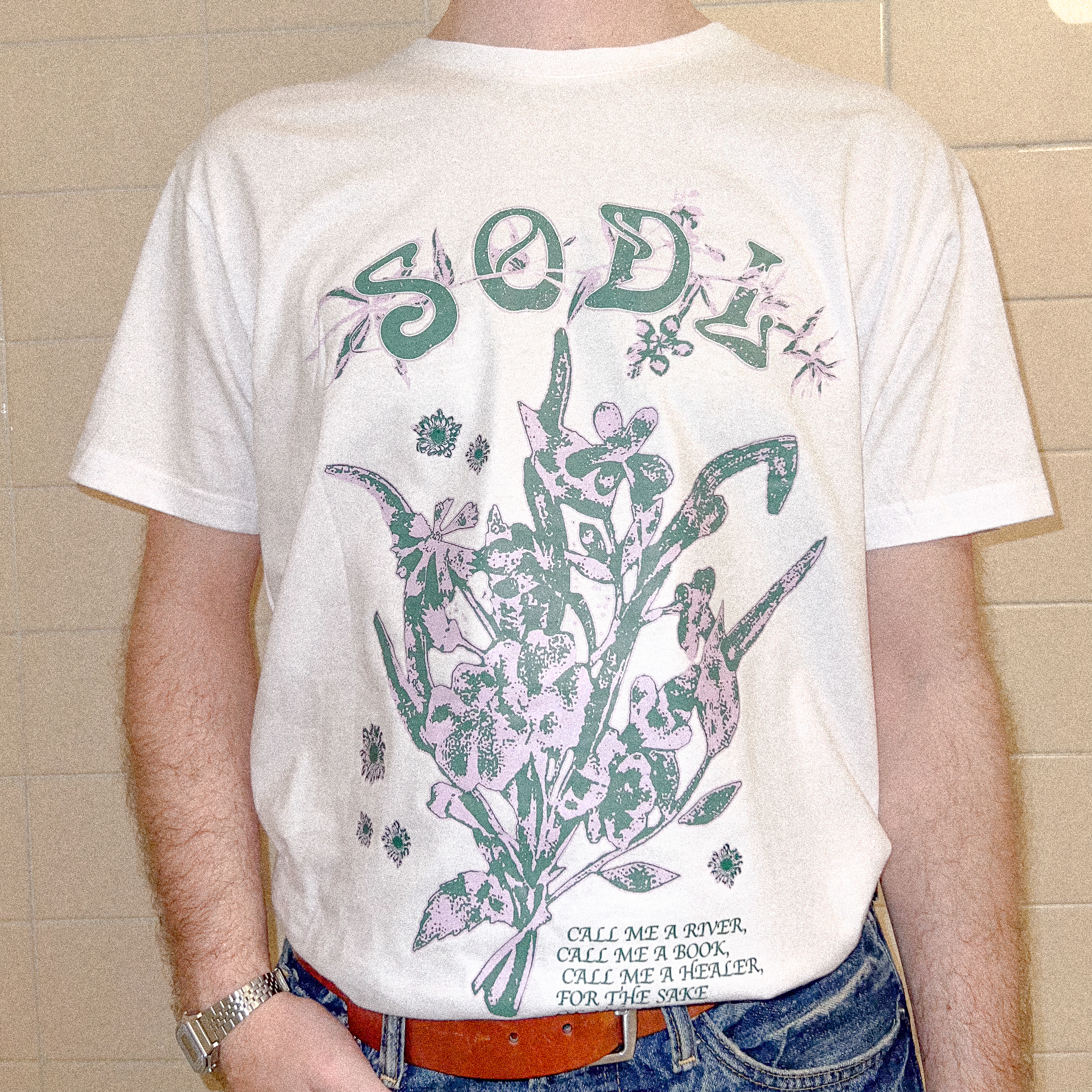 T-Shirt  ⋆.ೃ࿔ flowers ⋆.ೃ࿔ white