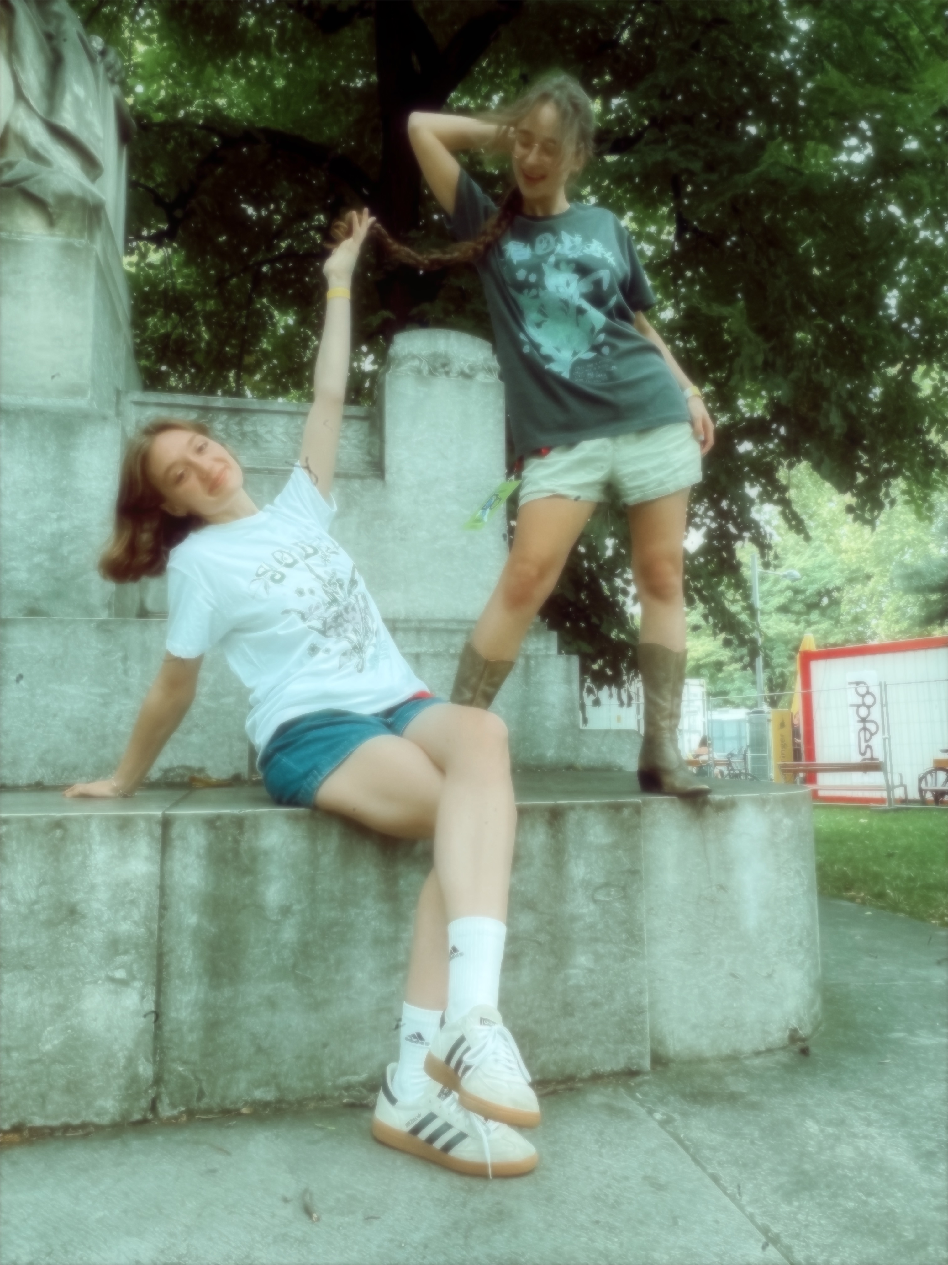 T-Shirt  ⋆.ೃ࿔ flowers ⋆.ೃ࿔ white