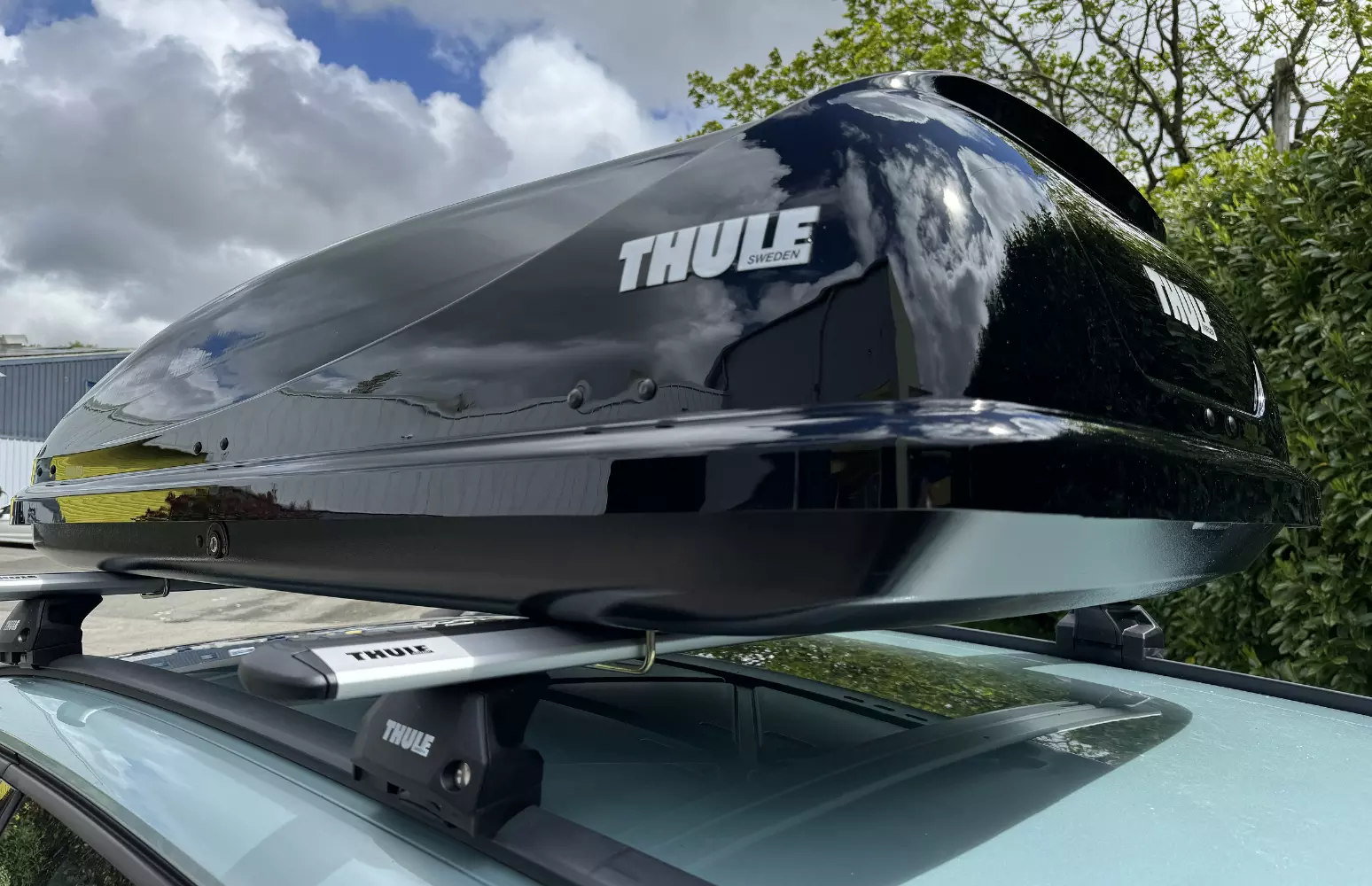 Thule Ocean 200 Roof Boxes