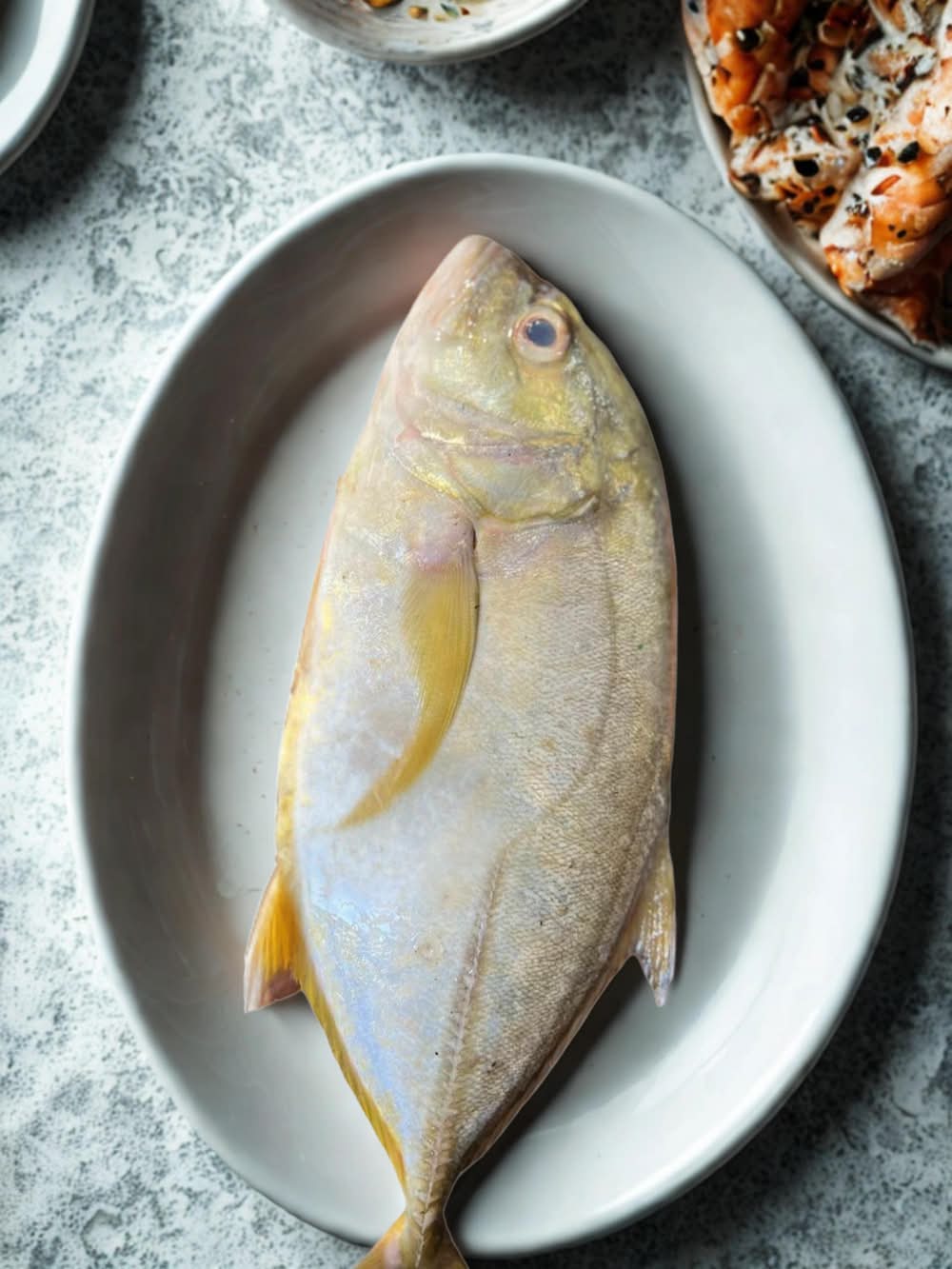 Paraw Full Fish 600g to 800g