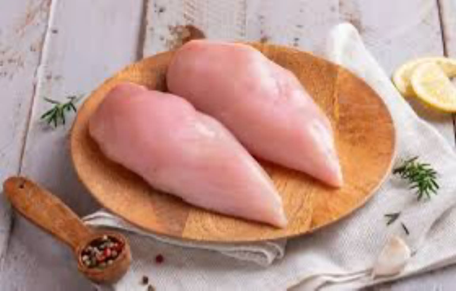 Chicken Half Breast (Bone-In) – 500g