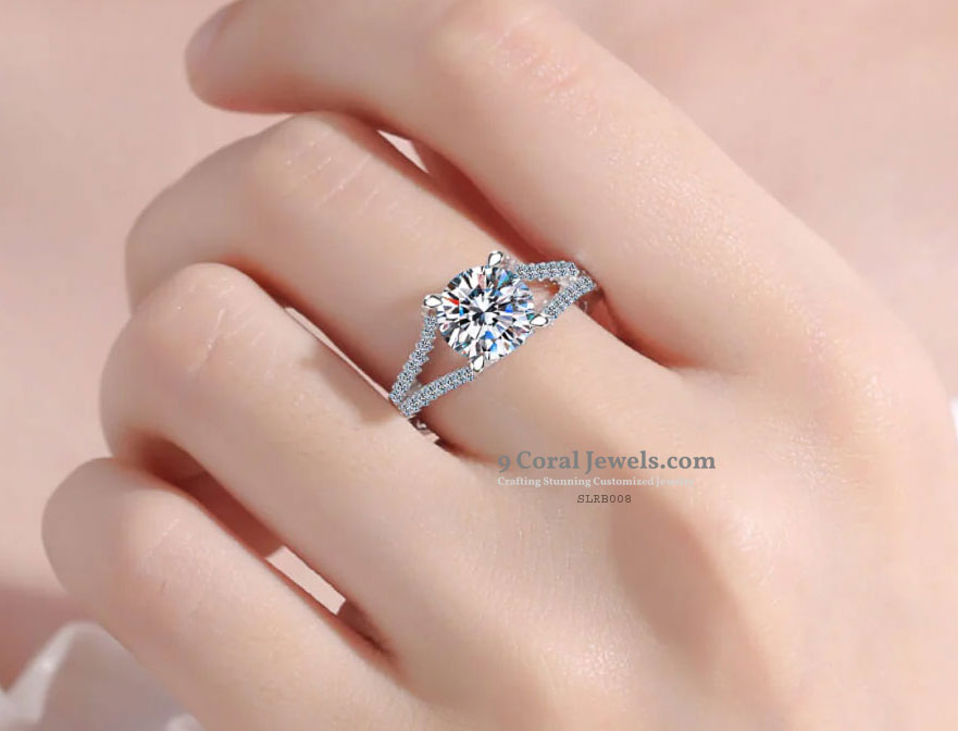 925% Sterling Silver Elegant Solitaire Ring