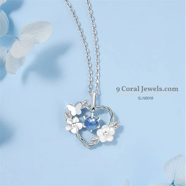 Floral Heart Pendant Necklace