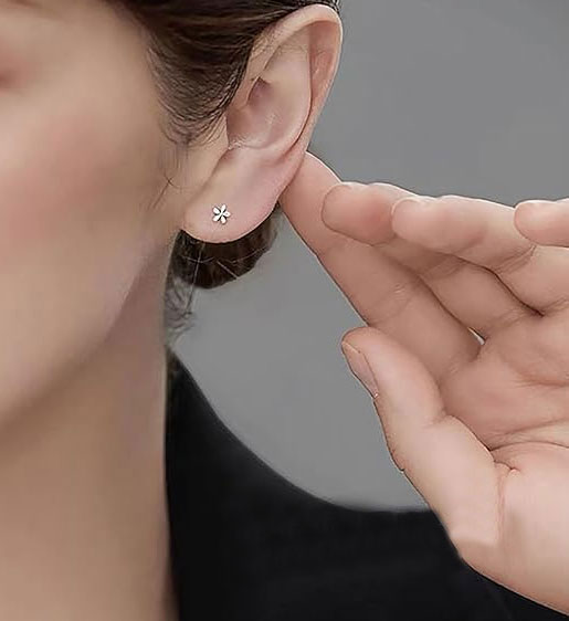 Silver Flower Earrings