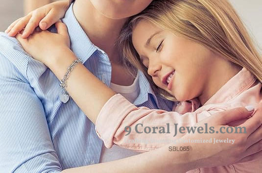 Sterling Silver Heart Initial Charm Bracelet – Customizable with Key Accent | SBL065