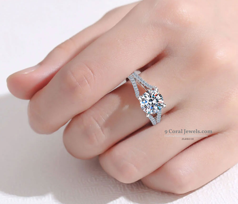925% Sterling Silver Elegant Solitaire Ring