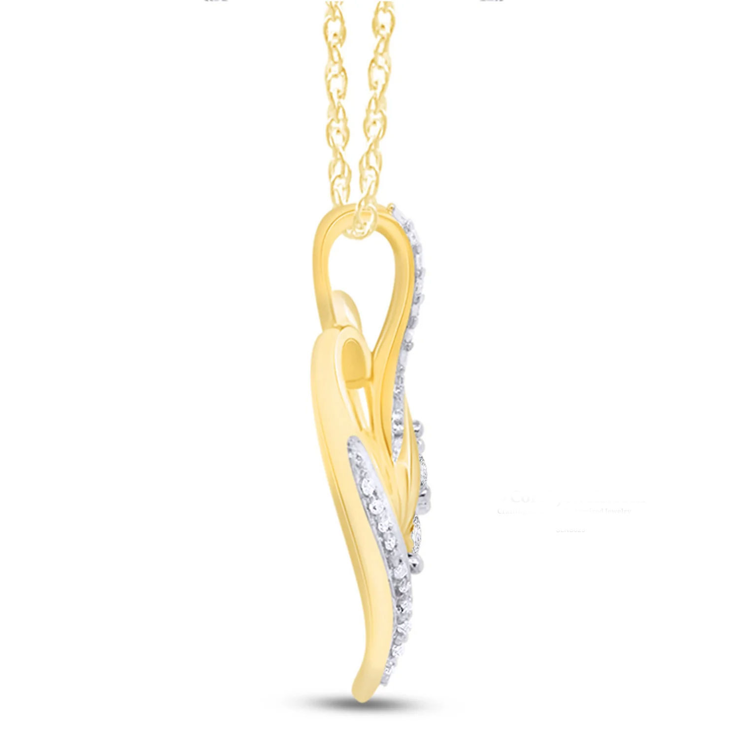 Elegant Heart-Shaped Pendant Necklace