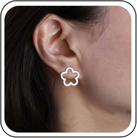 925% Sterling Silver Heart-Shaped Crystal Stud Earrings