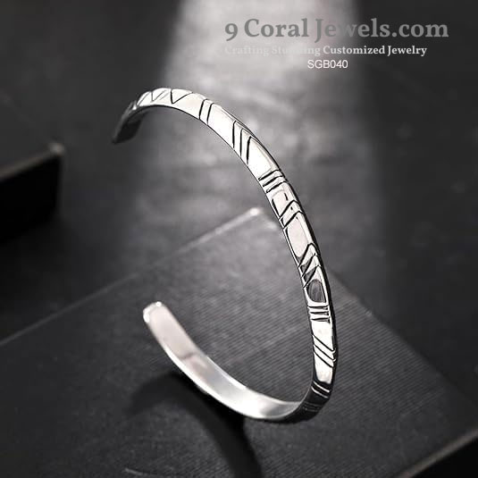 Silver Chevron Pattern Bracelet