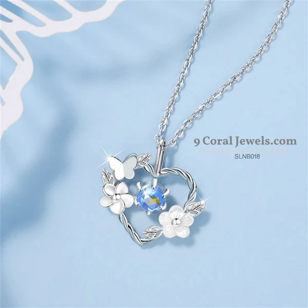 Floral Heart Pendant Necklace