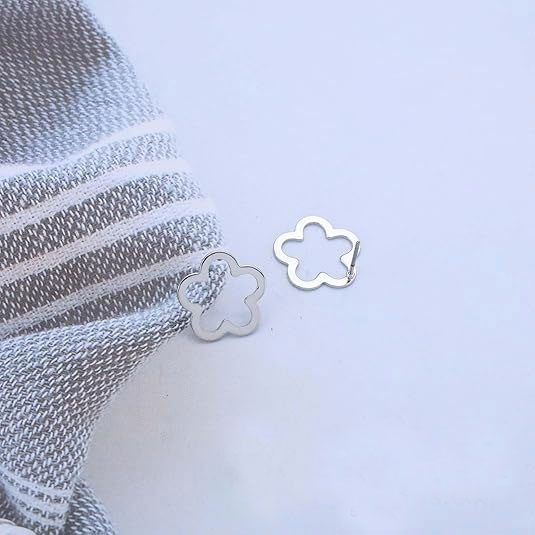 925% Sterling Silver Heart-Shaped Crystal Stud Earrings