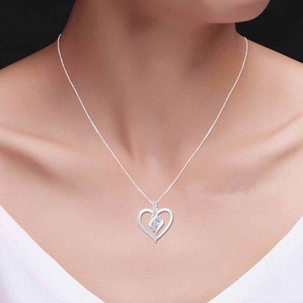 Elegant Heart-Shaped Pendant Necklace