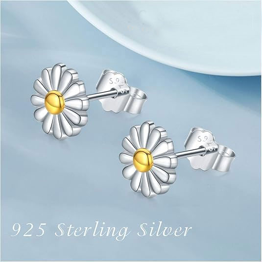 925% Sterling Silver Daisy Flower Stud Earrings