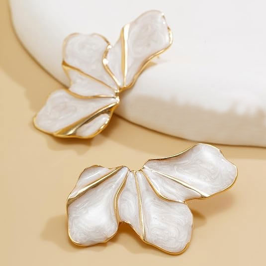 925% Sterling Silver Elegant Gold-Trimmed Floral Earrings
