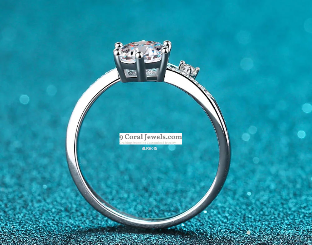 925% Sterling Silver Elegant CZ Ladies Ring