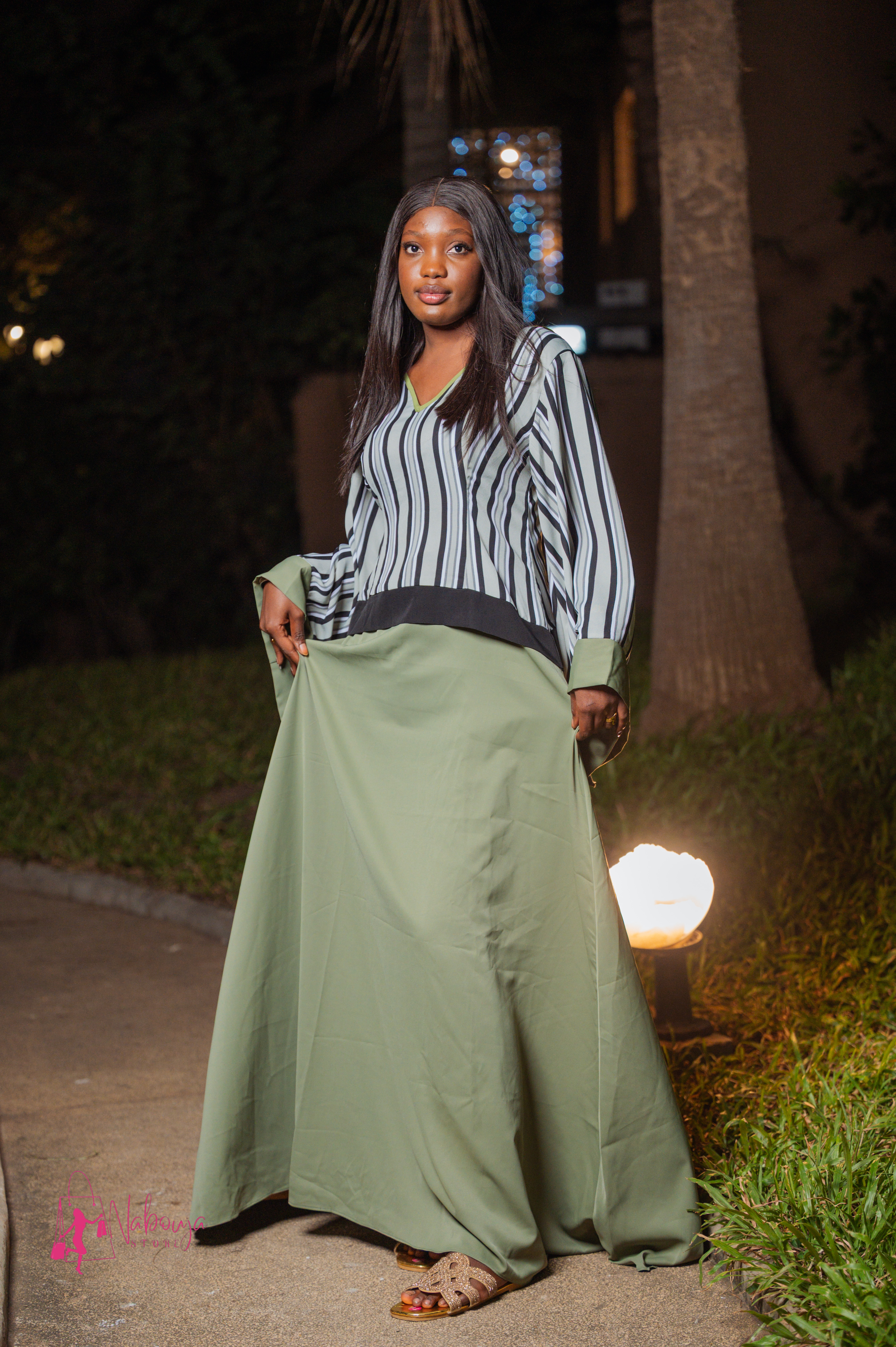 Robe longue élégante à rayures