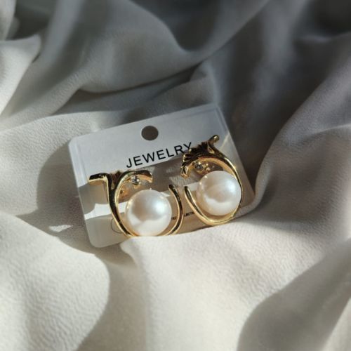 Elegant Pearl Golden Earrings