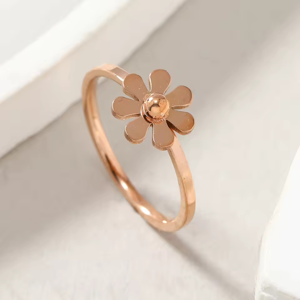 Flower Design Ring