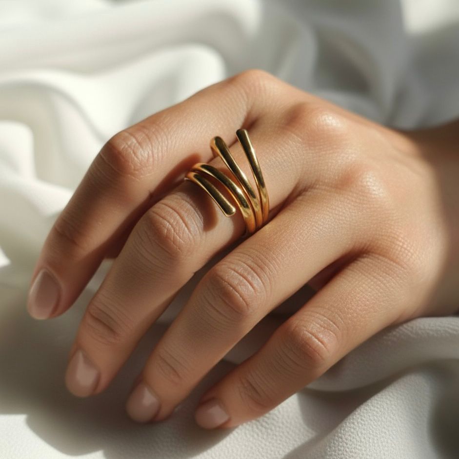 Elegant Wave Ring