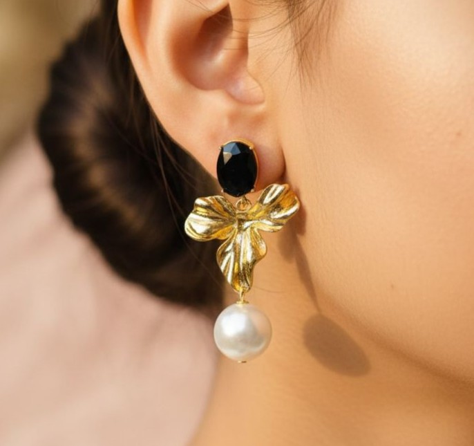 Elegant Golden Floral Pearl Earrings