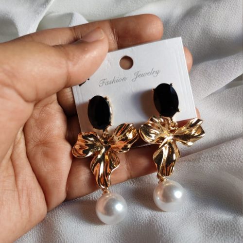 Elegant Golden Floral Pearl Earrings