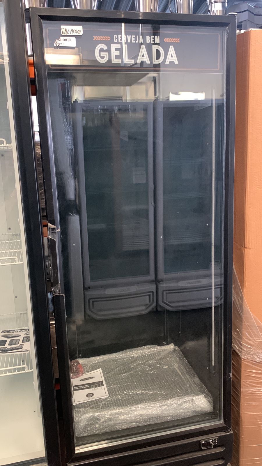 Cervejeira Vertical - 400L - Porta De Vidro - Preto Conservex