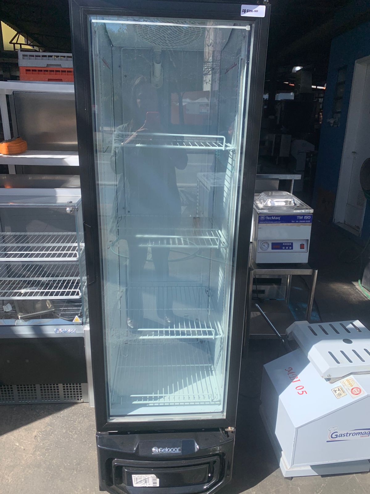 Freezer Expositor Vertical 315 Litros Preto 220V Gelopar